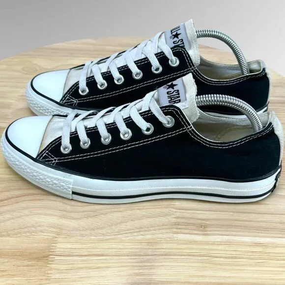 Converse Chuck Taylor Low Canvas Trainers  Size  M 7.5  W 8.5   1J798 - Picture 4 of 11